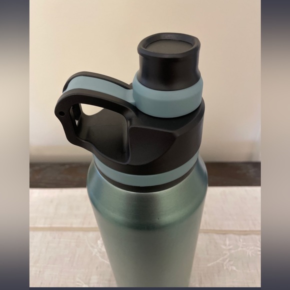 Water Bottle- 32 oz. - Picture 2 of 10